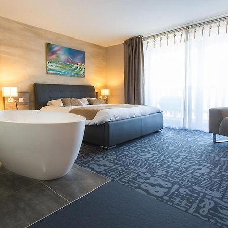 Hotel Le Dormeur Dorlisheim ภายนอก รูปภาพ