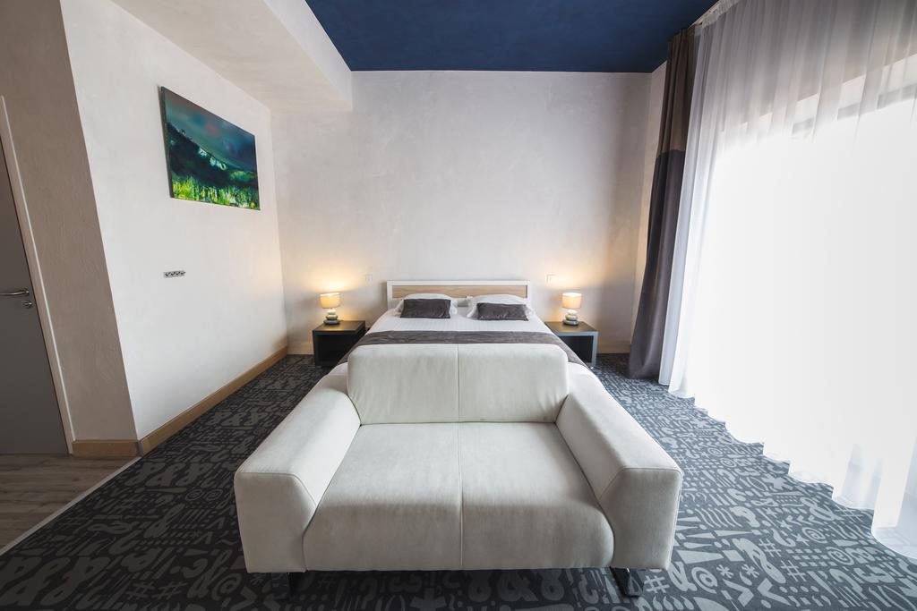 Hotel Le Dormeur Dorlisheim ภายนอก รูปภาพ