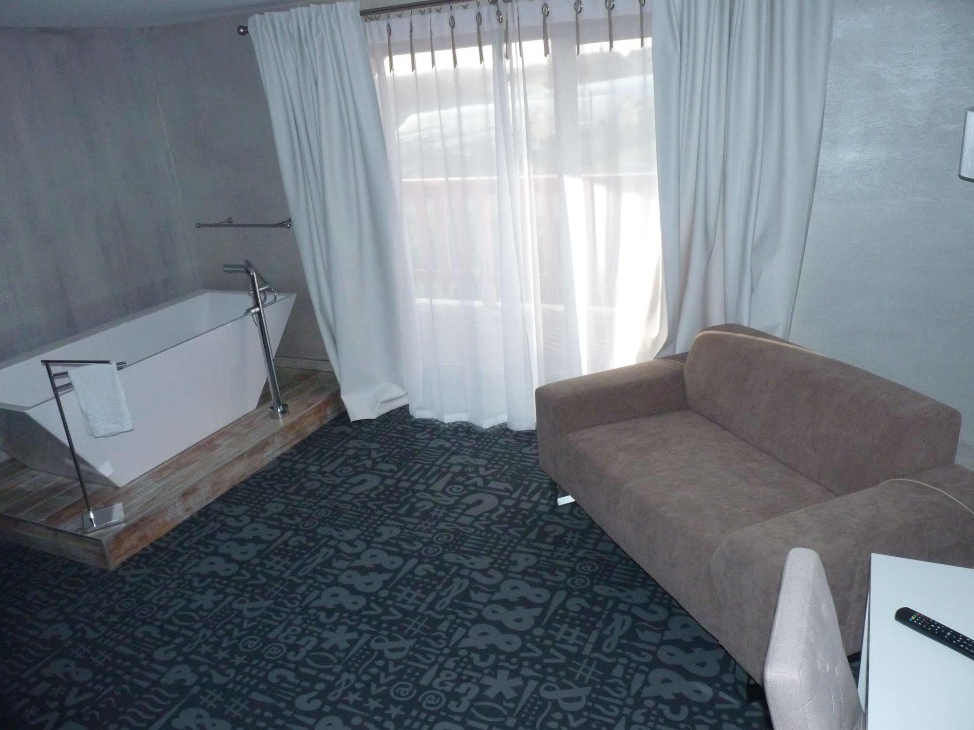 Hotel Le Dormeur Dorlisheim ภายนอก รูปภาพ