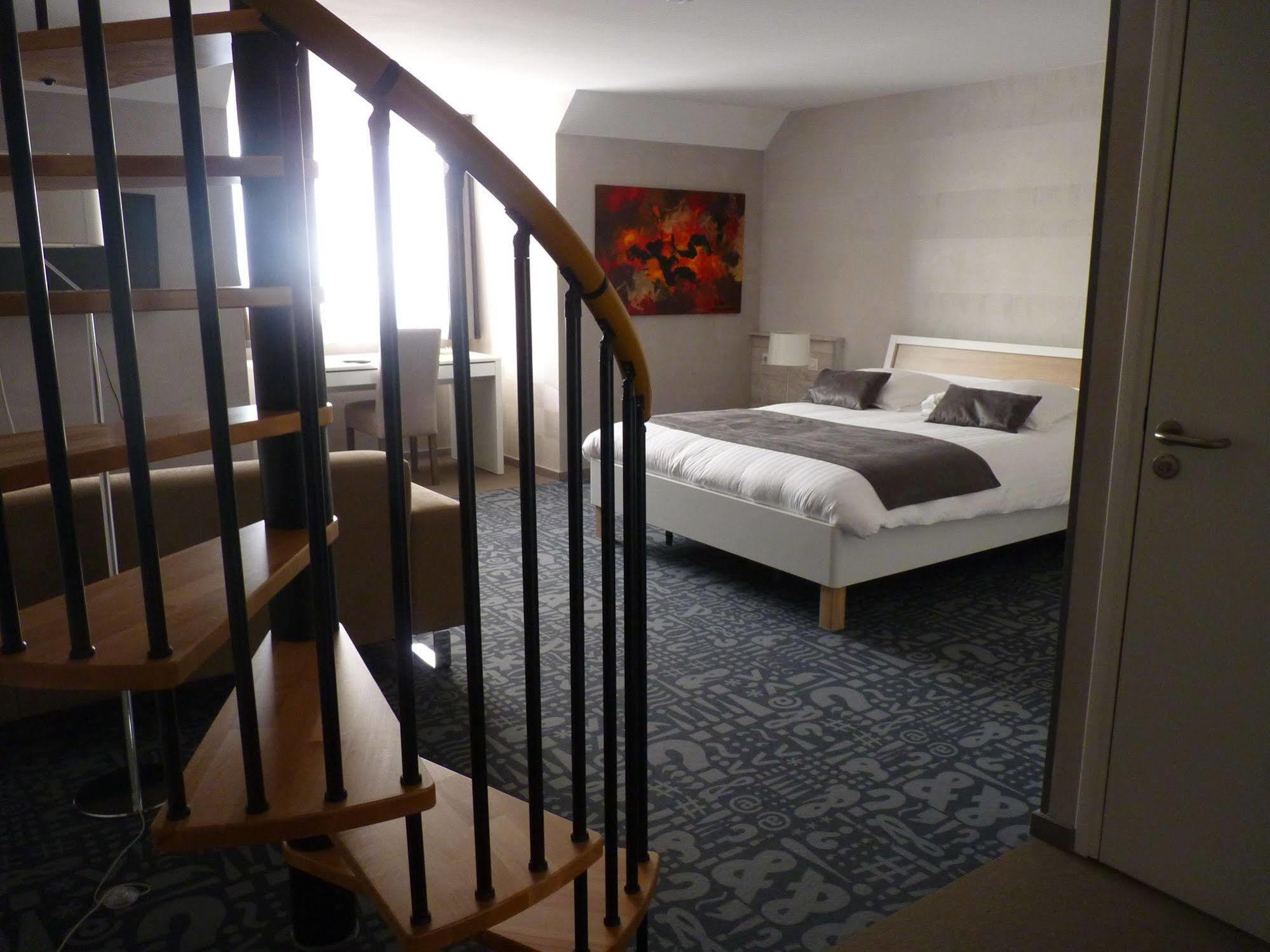 Hotel Le Dormeur Dorlisheim ภายนอก รูปภาพ