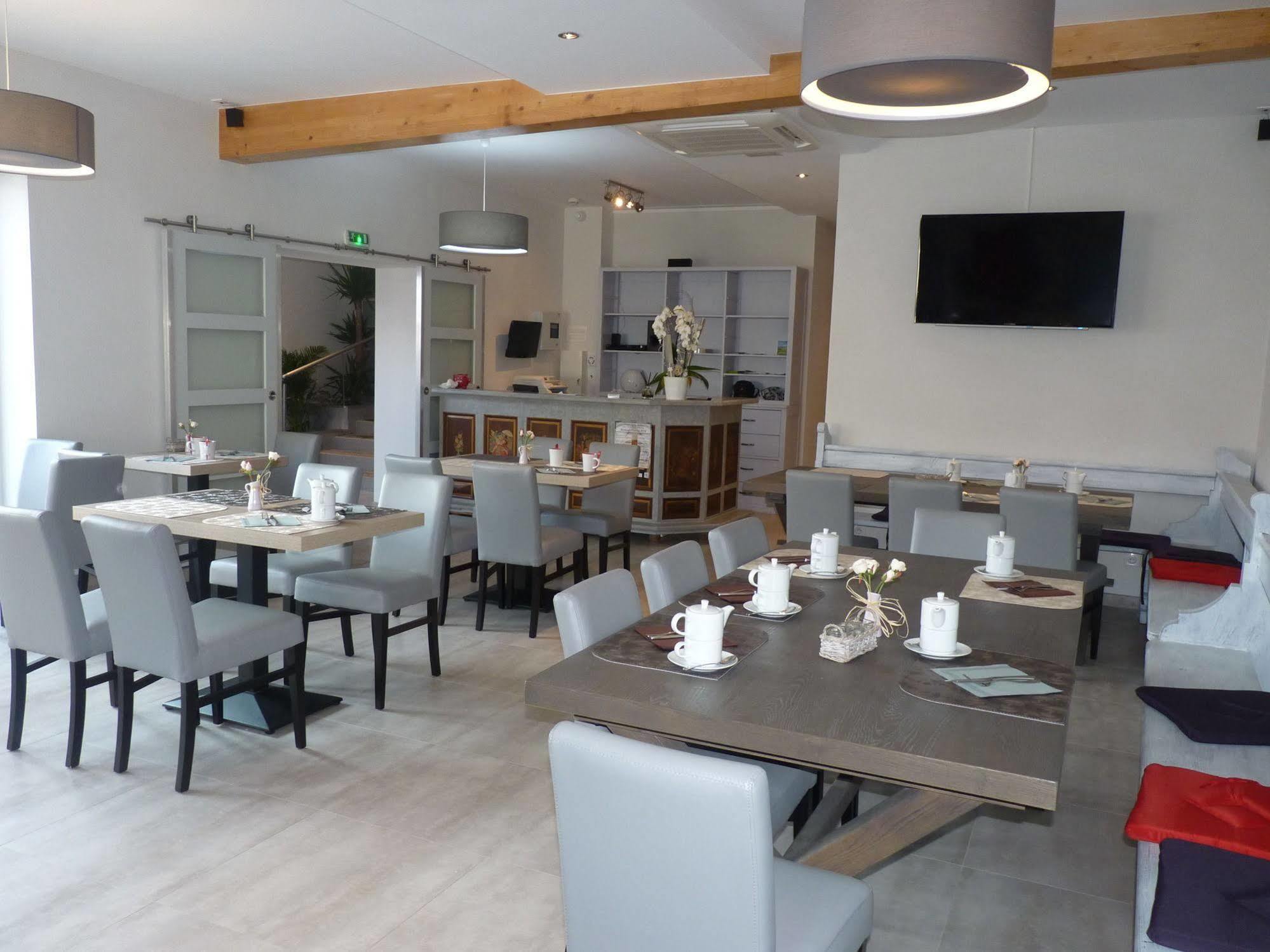 Hotel Le Dormeur Dorlisheim ภายนอก รูปภาพ